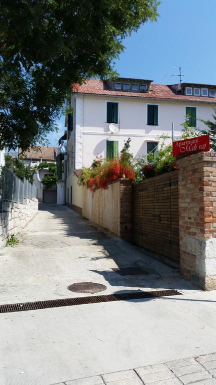 Apartments Mali Raj Vranjic Exteriör bild